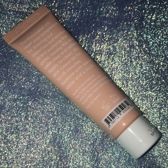 3/$15 Go-To Skincare The Removalist Detoxifying Kaolin Clay Face Mask - Picture 2 of 4